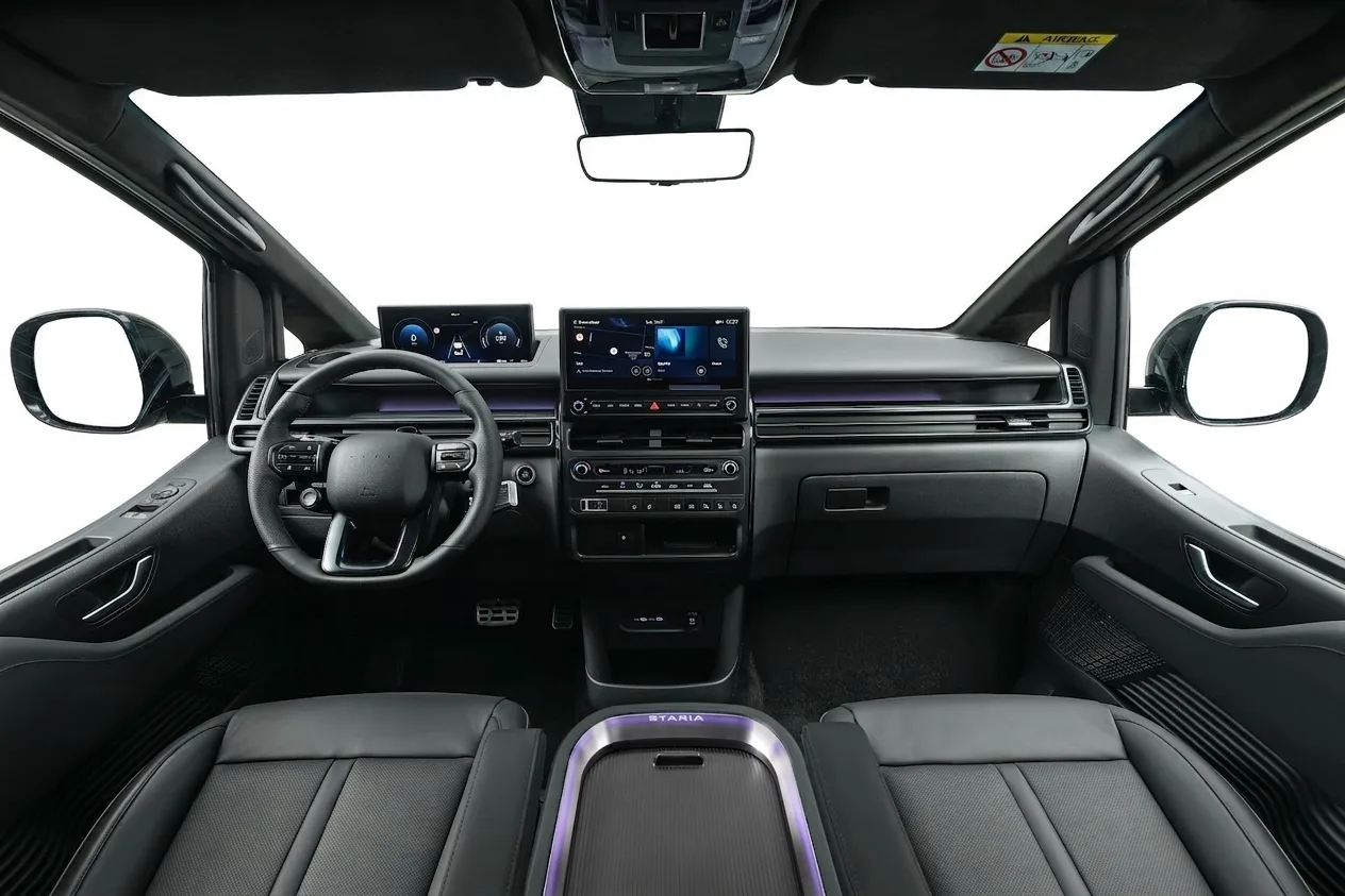 Car Inside - Hyundai Staria