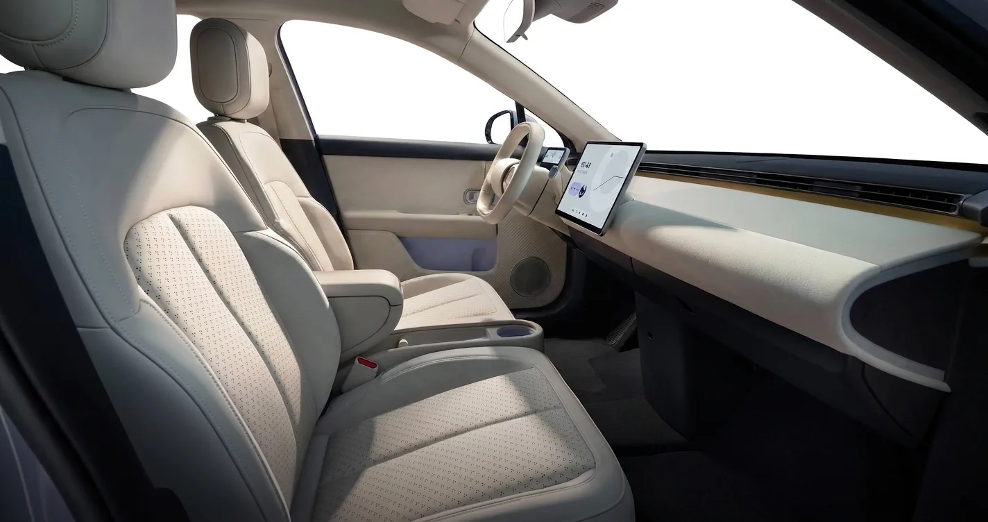 Car Inside - Nio Firefly
