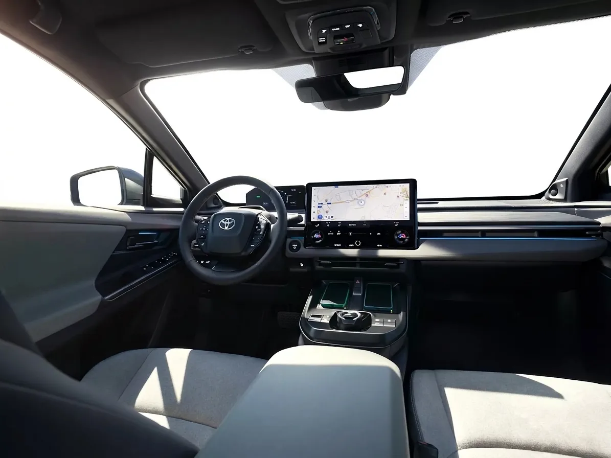 Car Inside - Toyota C-HR