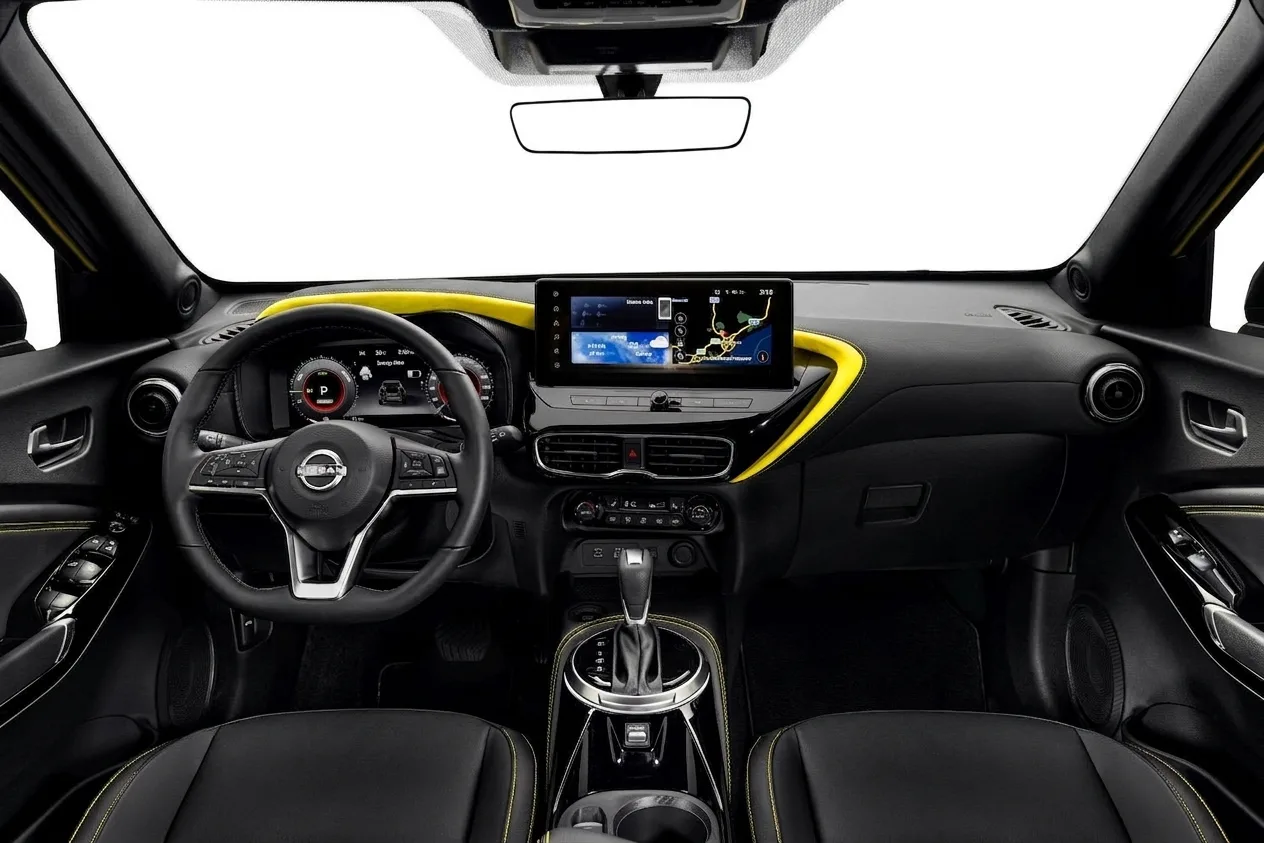 Car Inside - Nissan Juke